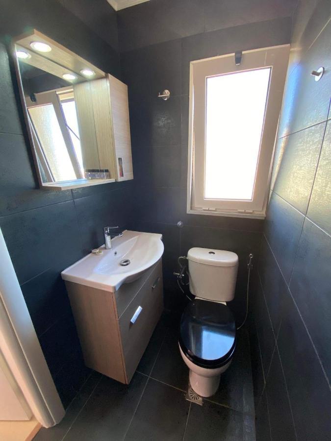 Lavrio 1Bdr Penthouse 7 Min On Foot From The Port Apartment Bagian luar foto