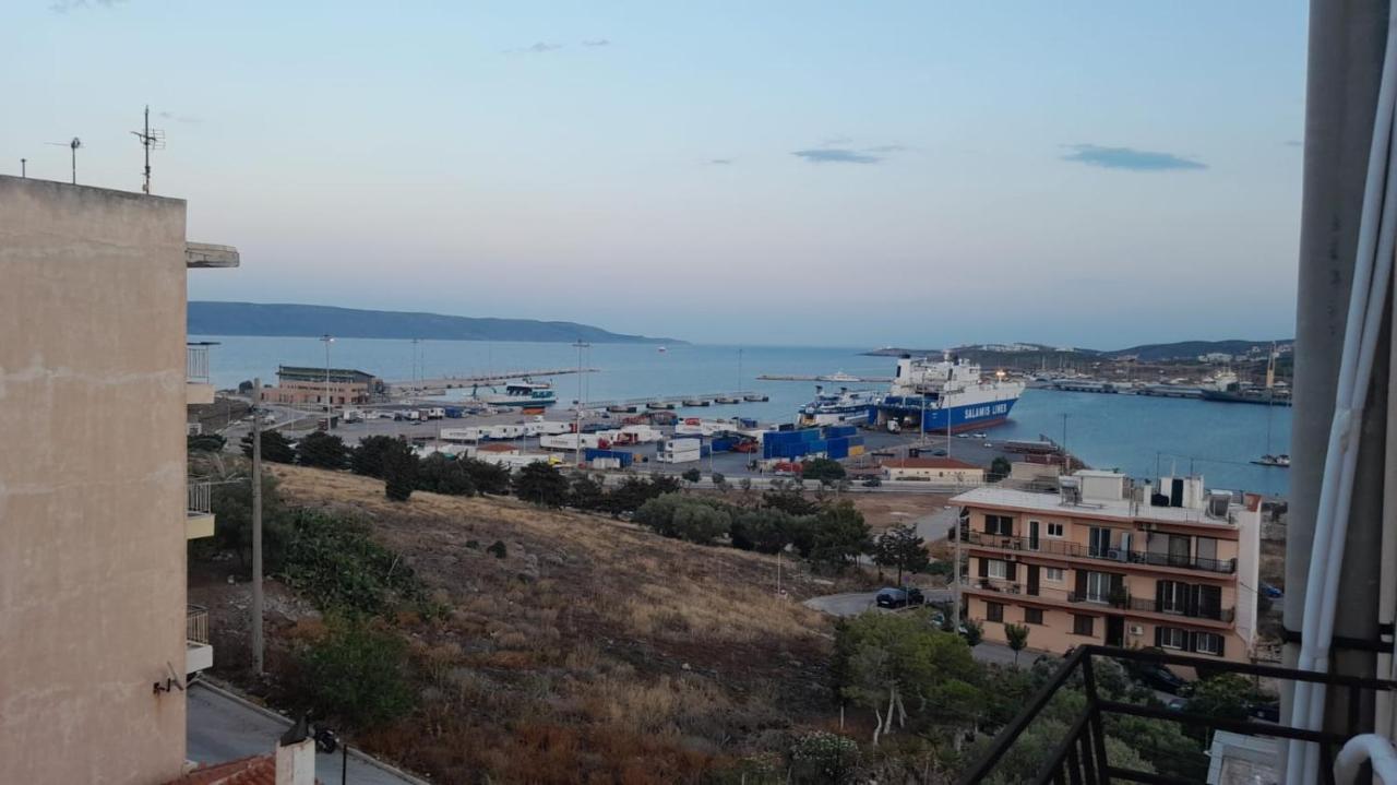Lavrio 1Bdr Penthouse 7 Min On Foot From The Port Apartment Bagian luar foto